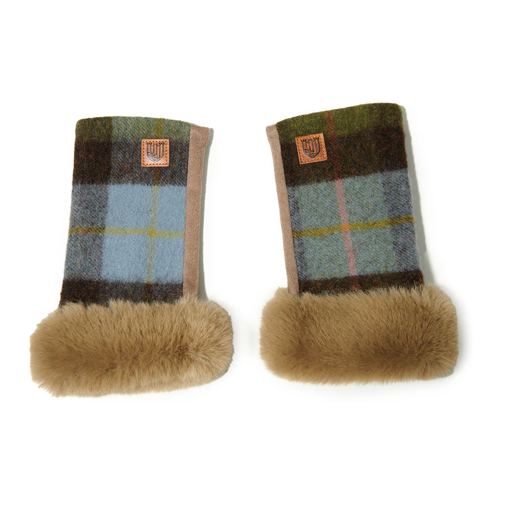 Mittens in Lambswool Tartan