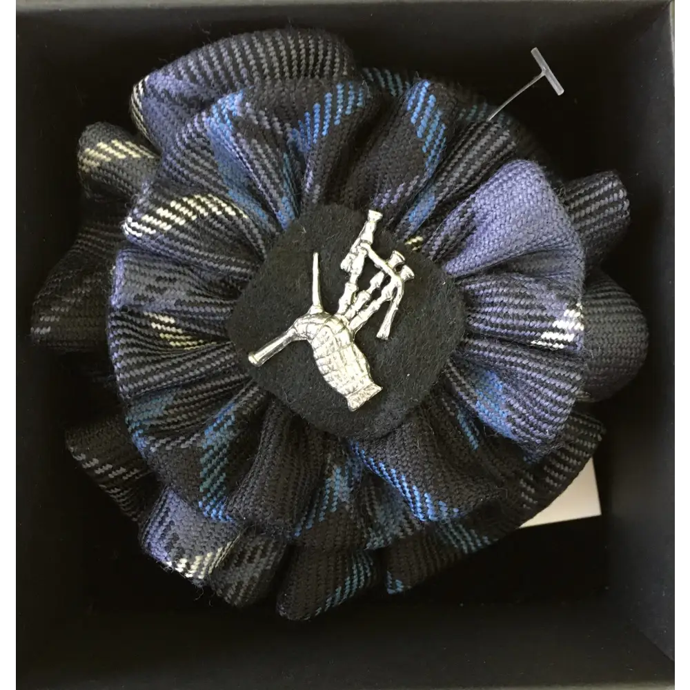 Ancient Patriot Tartan Rosette - Pewter Bagpipes - Cosy Essentials