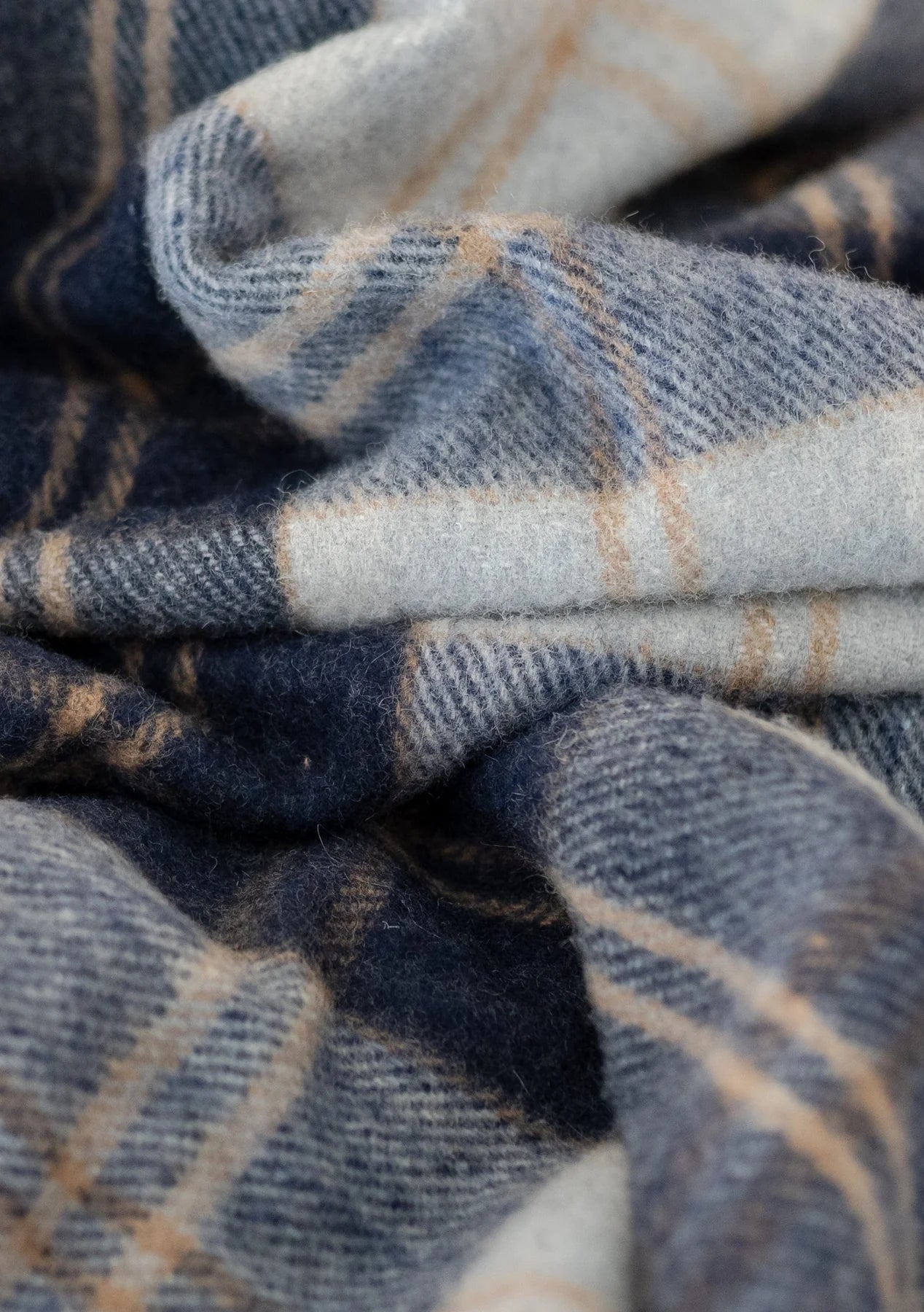 Recycled Wool Pet Blanket in Bannockbane Silver Tartan | TBCo | Scottish Creations