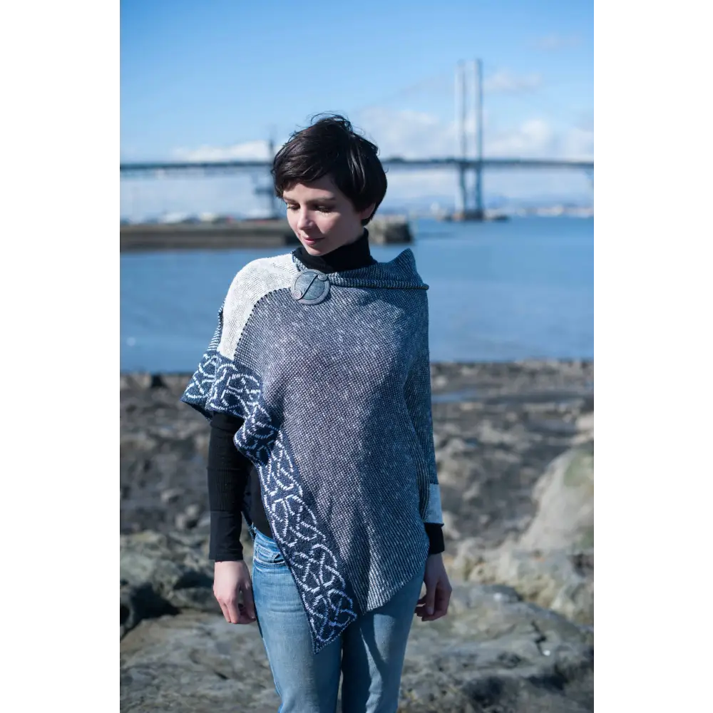 Silk & Linen Wallace Shawl - Cosy Essentials