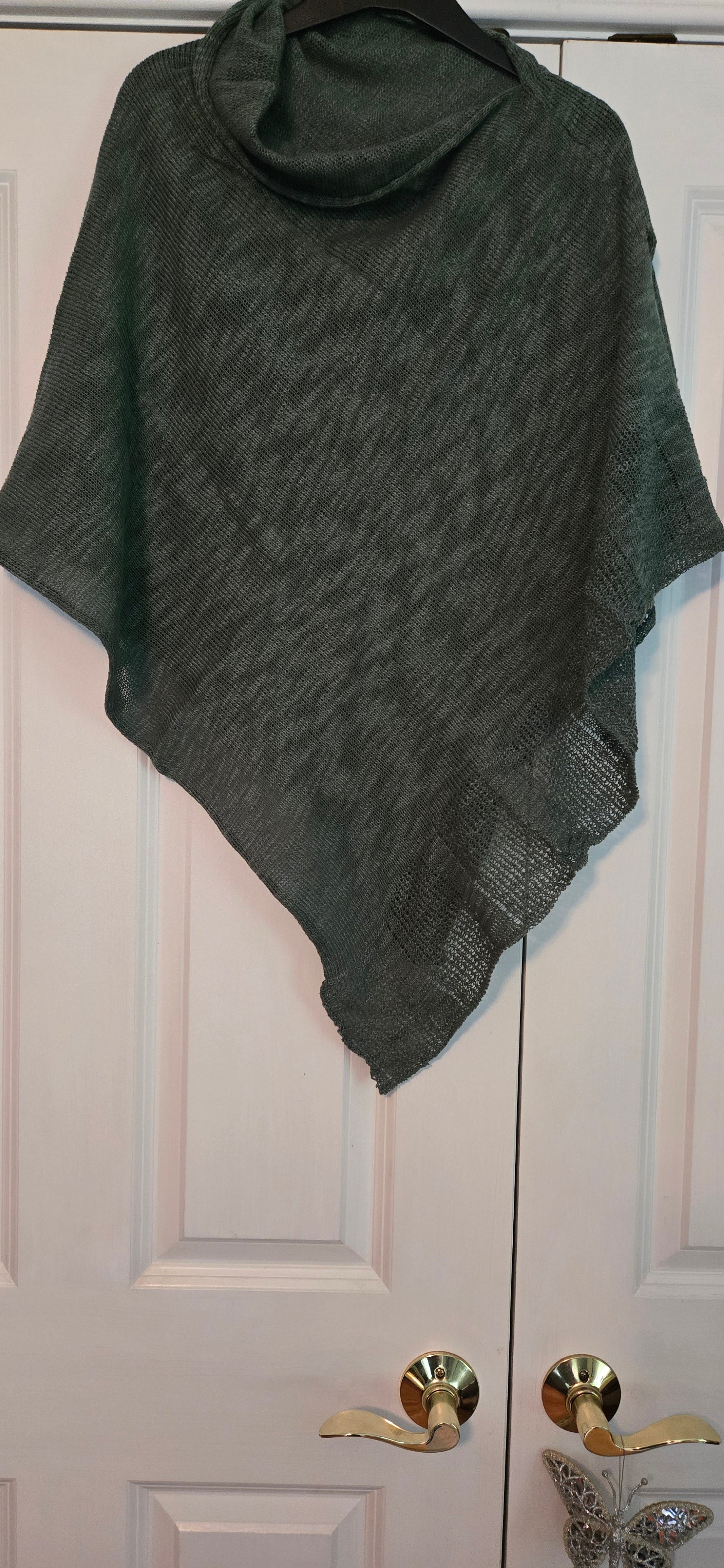 Light Cape in Linen and Cotton