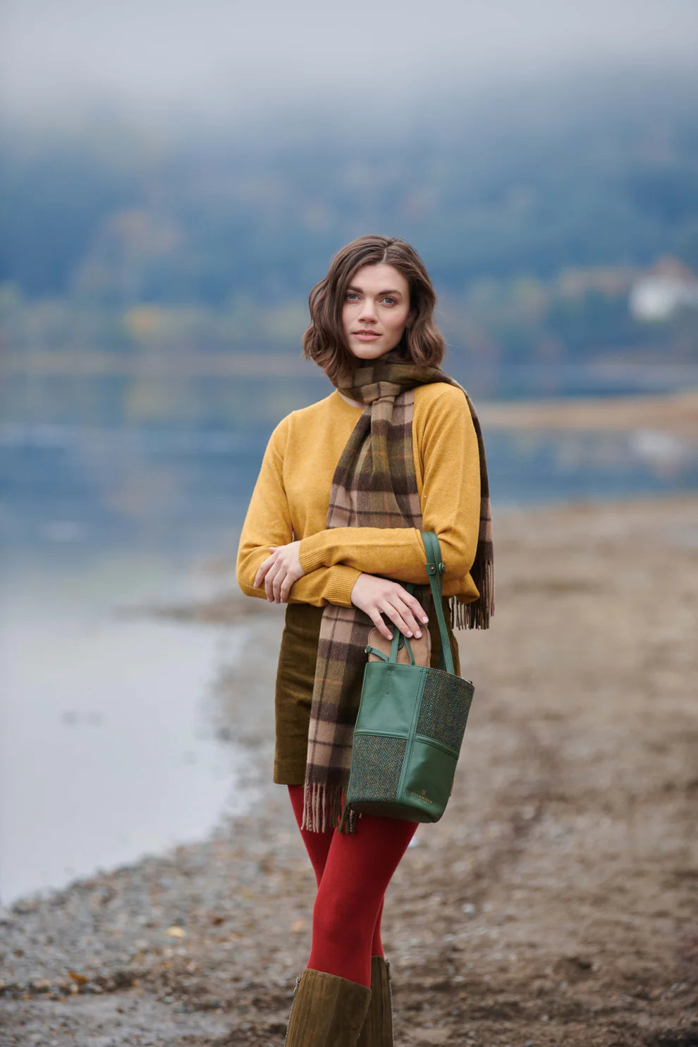 Harris Tweed & Leather Orlagh Bucket
