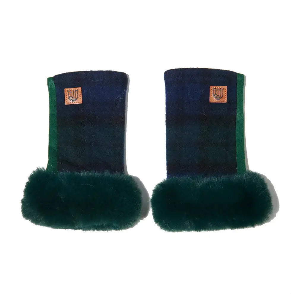 Mittens in Lambswool Tartan - Black Watch - mittens